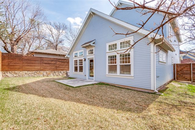 661 Bishop Heights Lane, Dallas, TX 75208