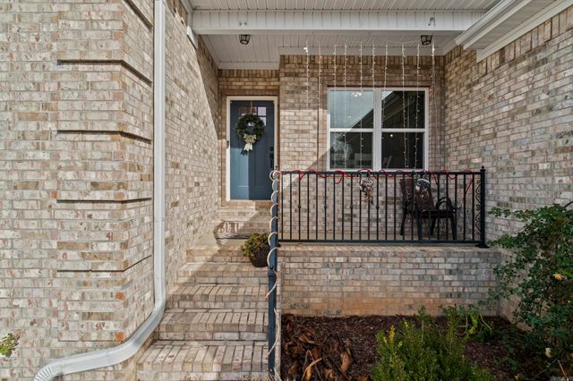 9138 Cliffside Dr, Sherwood, AR 72120