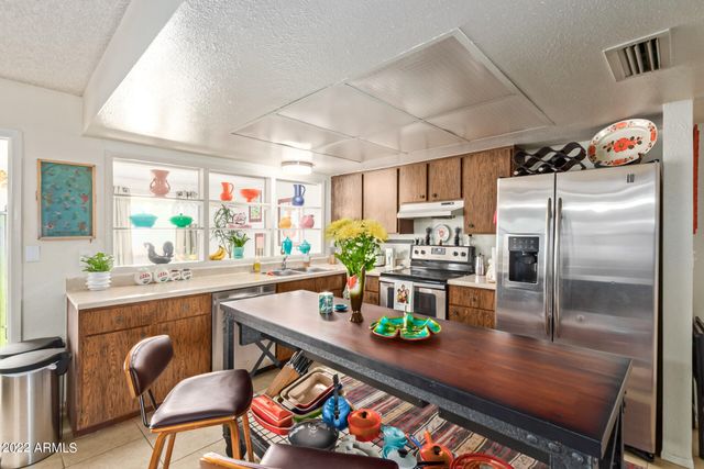 12728 N 40TH Place, Phoenix, AZ 85032