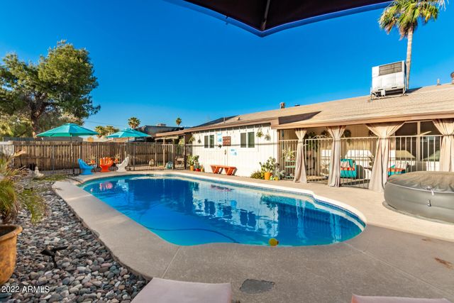 12728 N 40TH Place, Phoenix, AZ 85032