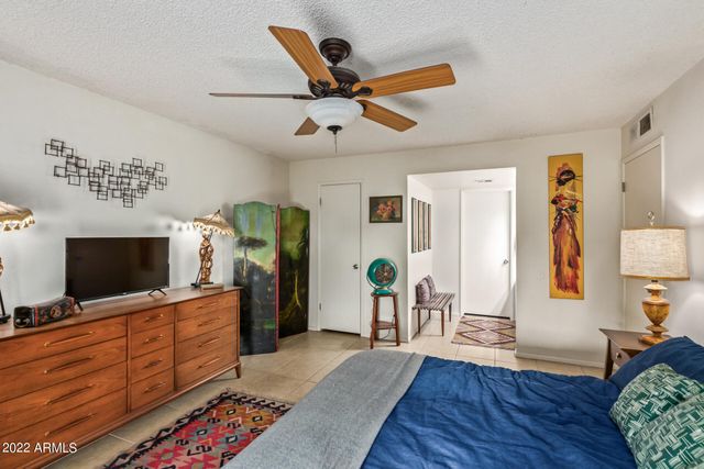 12728 N 40TH Place, Phoenix, AZ 85032