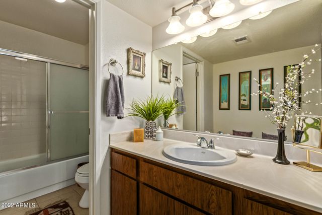 12728 N 40TH Place, Phoenix, AZ 85032