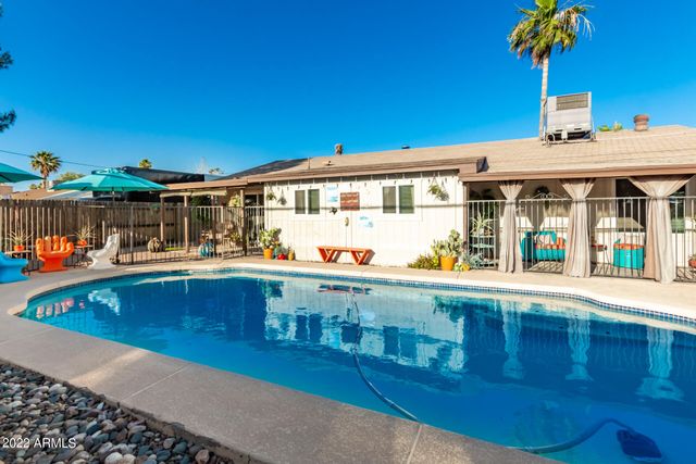 12728 N 40TH Place, Phoenix, AZ 85032