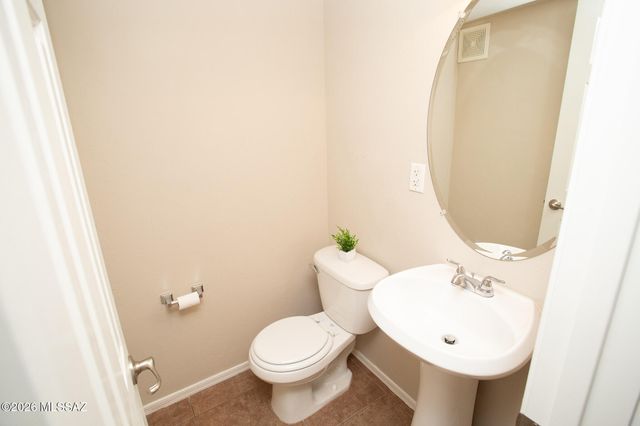 933 N Desert Ave Unit C, Tucson, AZ 85711