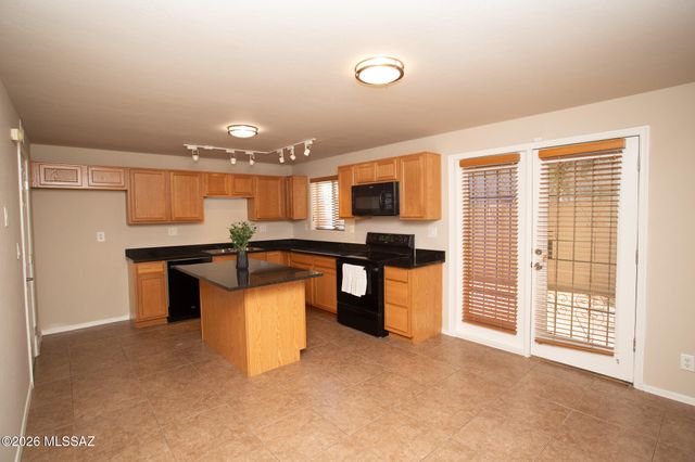 933 N Desert Ave Unit C, Tucson, AZ 85711