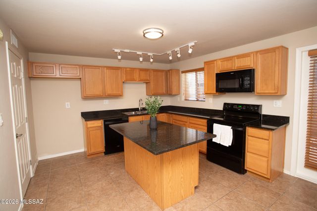 933 N Desert Ave Unit C, Tucson, AZ 85711