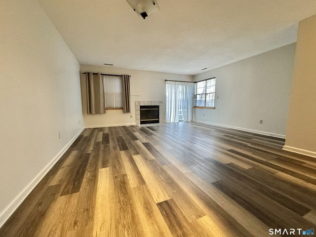 408 Watercourse Row 408, Rocky Hill, CT 06067