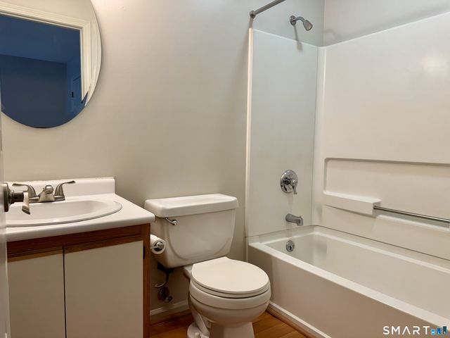 408 Watercourse Row 408, Rocky Hill, CT 06067