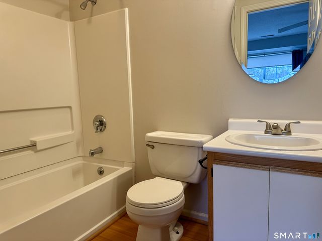 408 Watercourse Row 408, Rocky Hill, CT 06067