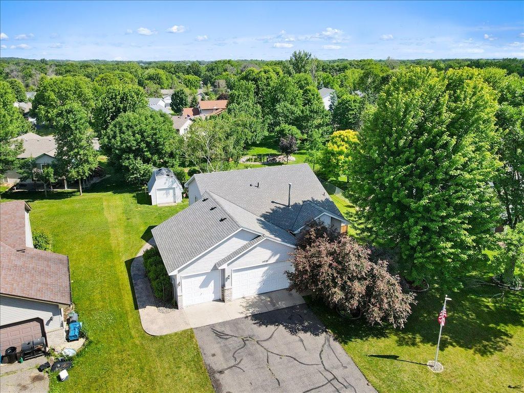 11075 196th Avenue NW, Elk River, MN 55330
