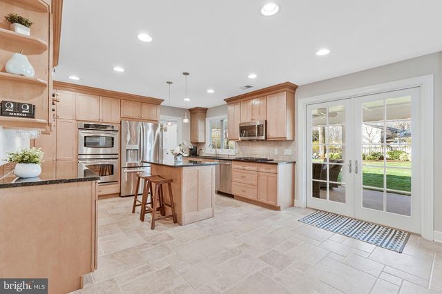 1714 SADDLE RIDGE CT, Vienna, VA 22182