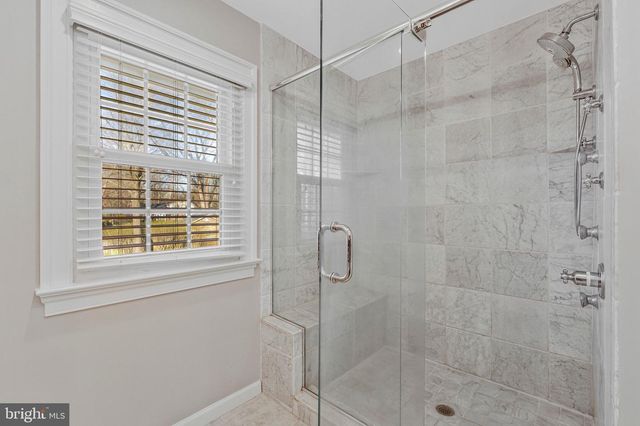 1714 SADDLE RIDGE CT, Vienna, VA 22182