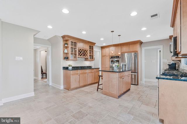 1714 SADDLE RIDGE CT, Vienna, VA 22182