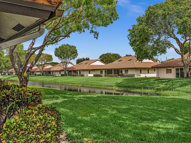 6454 Pointe Pleasant Circle, Delray Beach, FL 33484