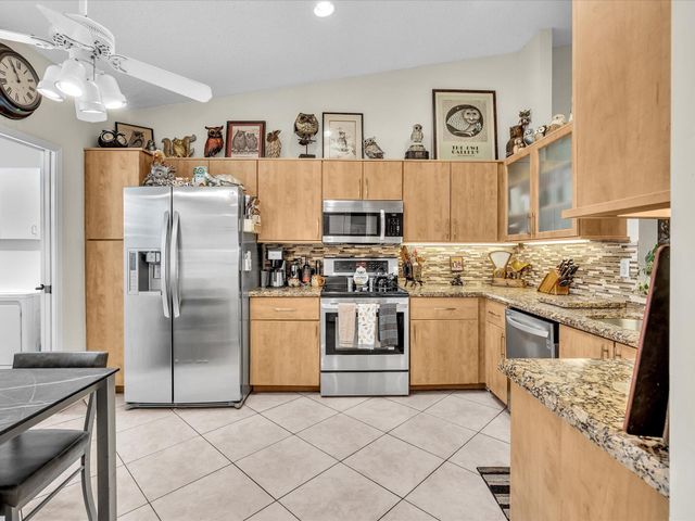 6454 Pointe Pleasant Circle, Delray Beach, FL 33484
