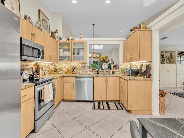 6454 Pointe Pleasant Circle, Delray Beach, FL 33484