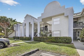 430 SW 113th Way 430, Pembroke Pines, FL 33025