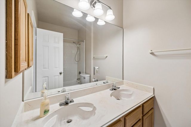 806 Charles Place, Baytown, TX 77521