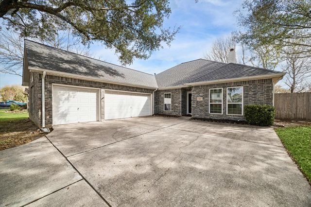 806 Charles Place, Baytown, TX 77521