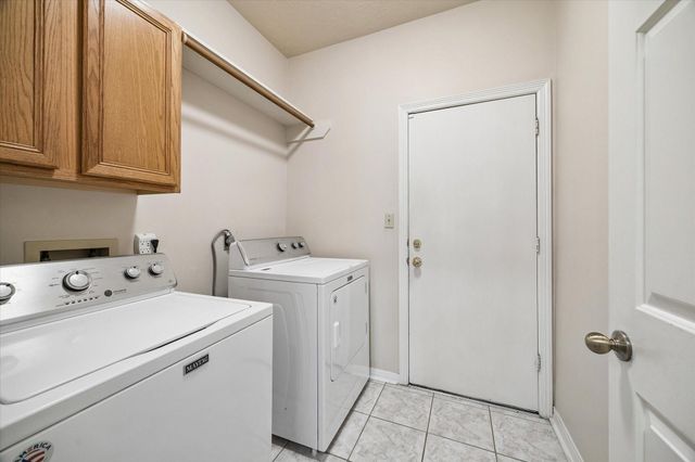 806 Charles Place, Baytown, TX 77521