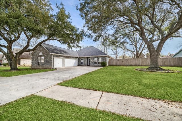 806 Charles Place, Baytown, TX 77521