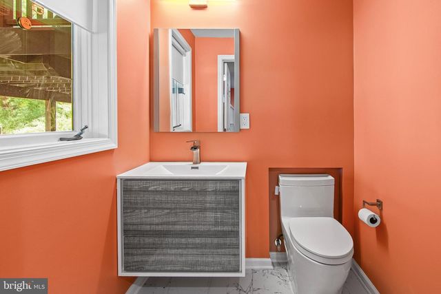 108 LANCEFIELD RD, Baltimore, MD 21209