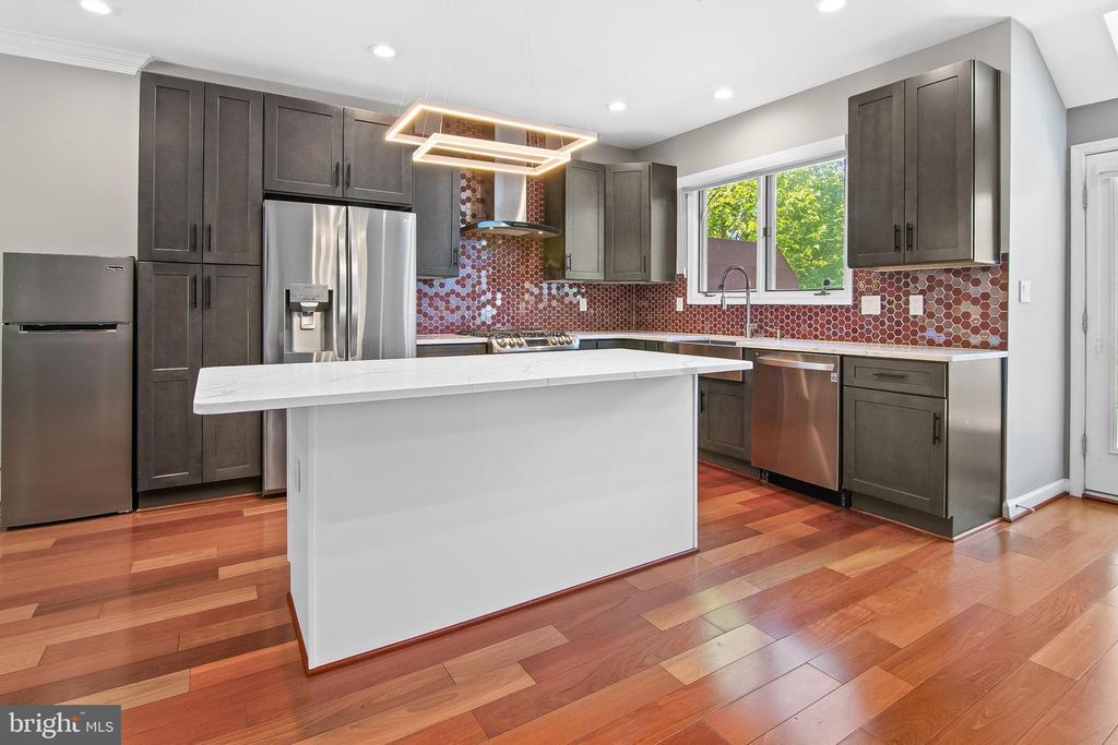 Image 18 of property listing at 108 LANCEFIELD RD, Baltimore, MD 21209