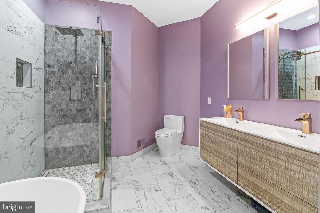 Image 22 of property listing at 108 LANCEFIELD RD, Baltimore, MD 21209