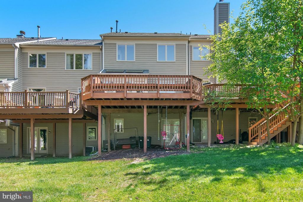 Image 28 of property listing at 108 LANCEFIELD RD, Baltimore, MD 21209