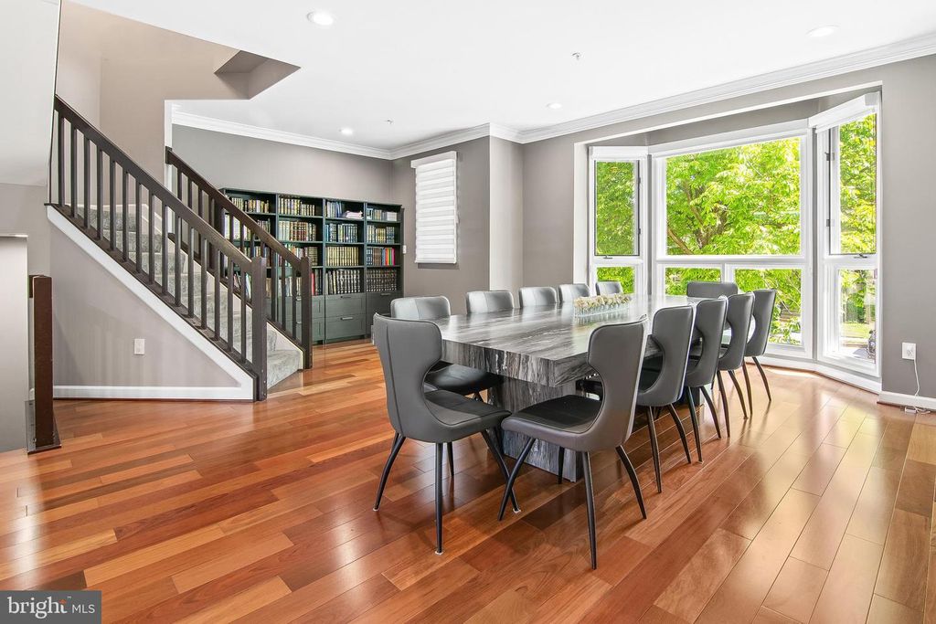 Image 9 of property listing at 108 LANCEFIELD RD, Baltimore, MD 21209