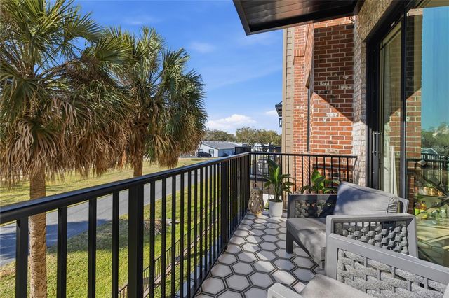 64 N PARK AVENUE, Winter Garden, FL 34787