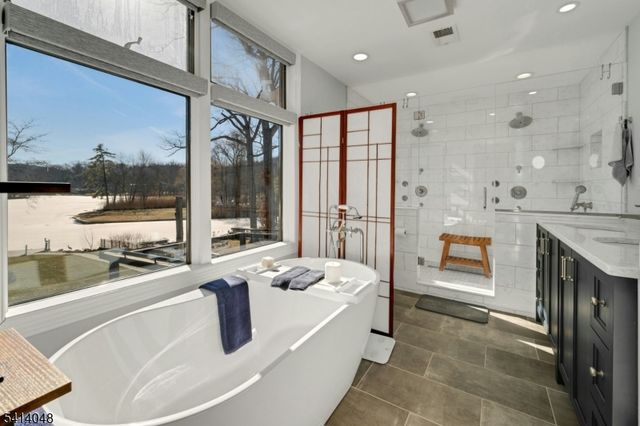 586 W Shore Trl, Sparta Twp., NJ 07871