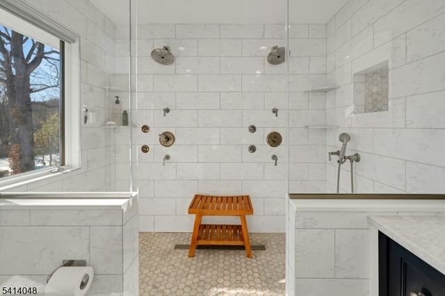 586 W Shore Trl, Sparta Twp., NJ 07871