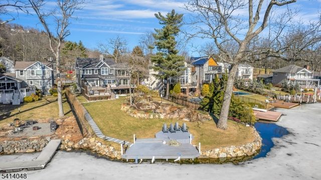 586 W Shore Trl, Sparta Twp., NJ 07871