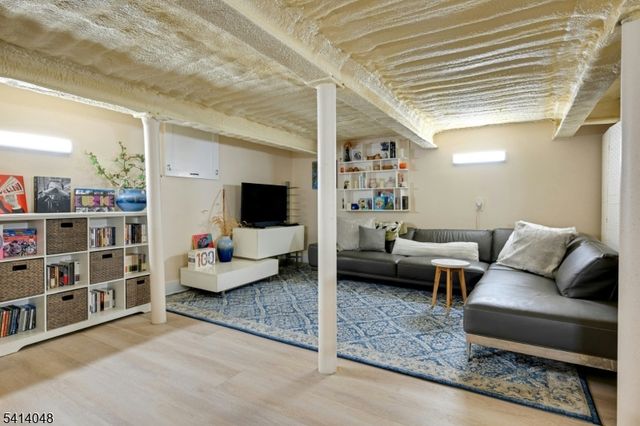 586 W Shore Trl, Sparta Twp., NJ 07871