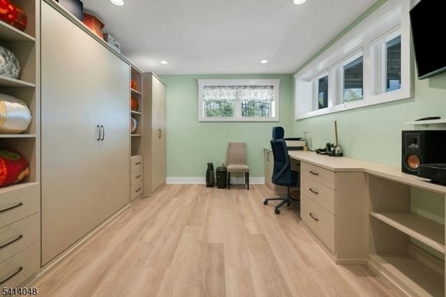 586 W Shore Trl, Sparta Twp., NJ 07871