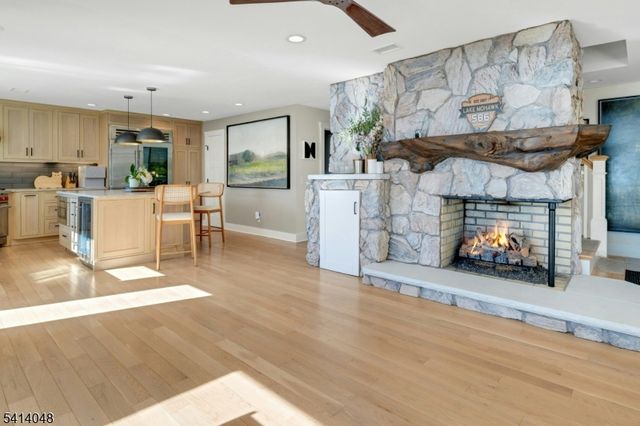 586 W Shore Trl, Sparta Twp., NJ 07871