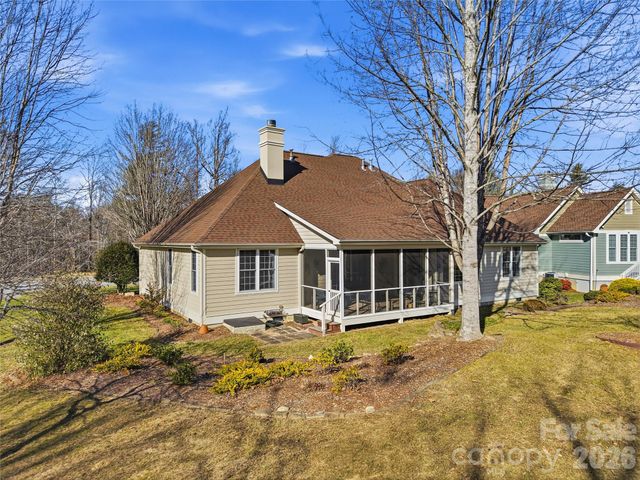 183 Williams Meadow Loop, Hendersonville, NC 28739
