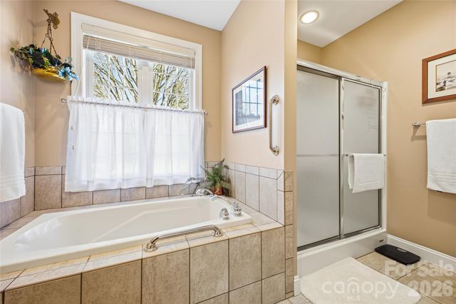 183 Williams Meadow Loop, Hendersonville, NC 28739