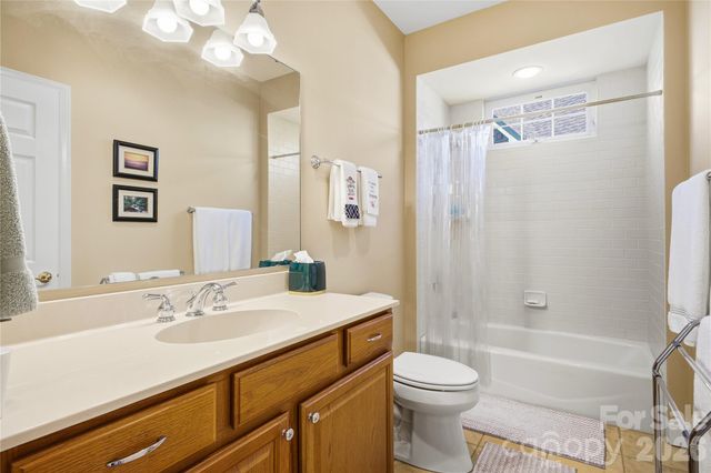 183 Williams Meadow Loop, Hendersonville, NC 28739