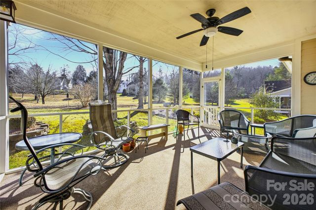 183 Williams Meadow Loop, Hendersonville, NC 28739