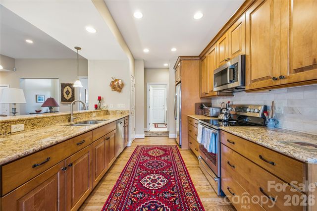 183 Williams Meadow Loop, Hendersonville, NC 28739