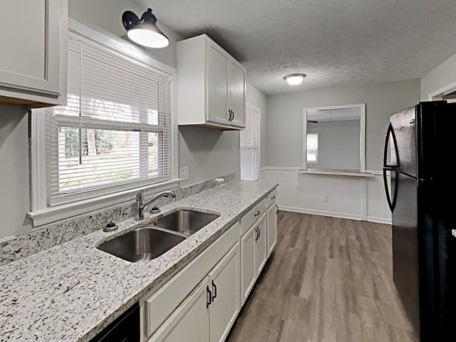 2550 Stoney Brook NE Lane, Marietta, GA 30062