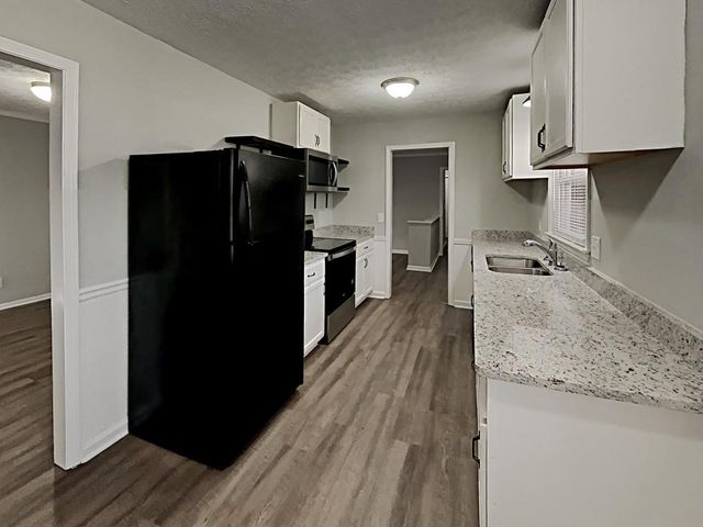 2550 Stoney Brook NE Lane, Marietta, GA 30062