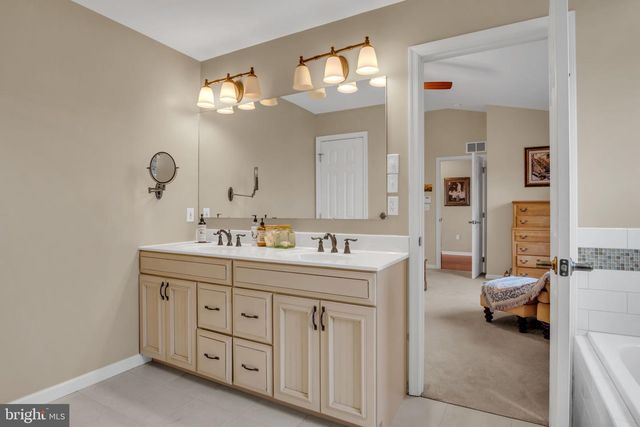 365 S MIDDLESEX ROAD, Carlisle, PA 17015