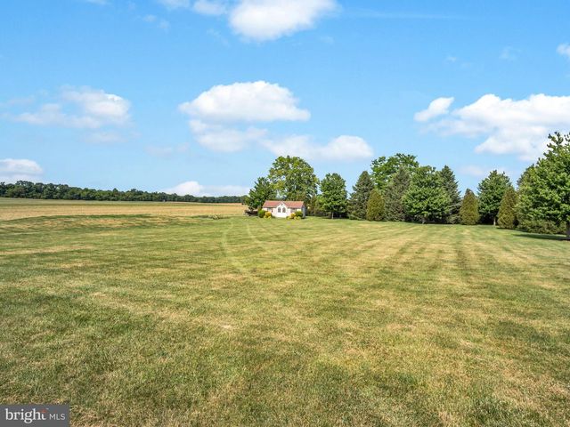 365 S MIDDLESEX ROAD, Carlisle, PA 17015