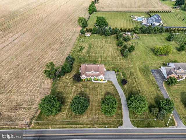 365 S MIDDLESEX ROAD, Carlisle, PA 17015