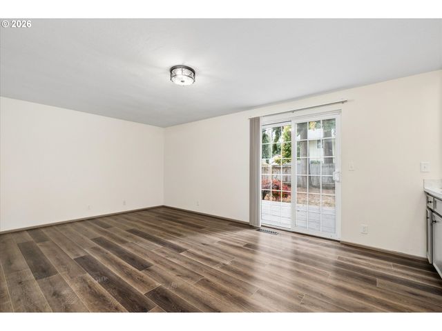 536 66TH St, Springfield, OR 97478