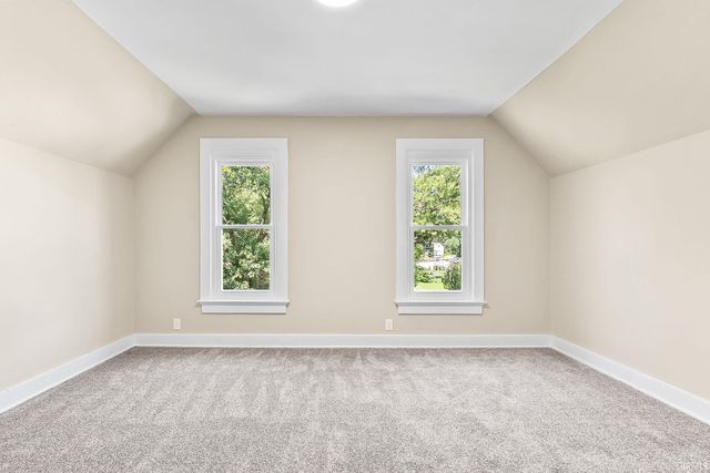 2817 John Street, Fort Wayne, IN 46806