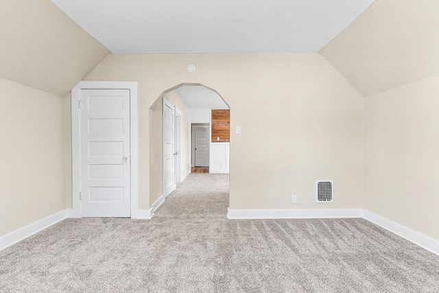 2817 John Street, Fort Wayne, IN 46806